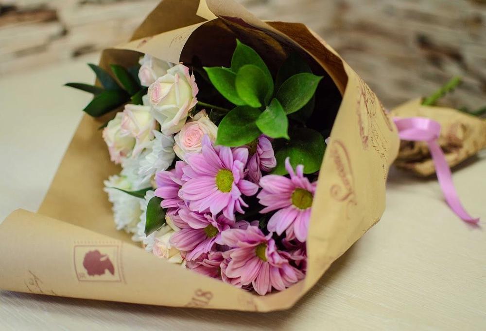 Букет цветов из: Розы и Хризантемы в Беляниново