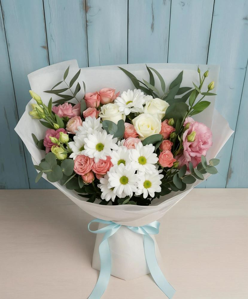 Букет цветов из: Розы, Лизиантусы и Хризантемы в Беляниново