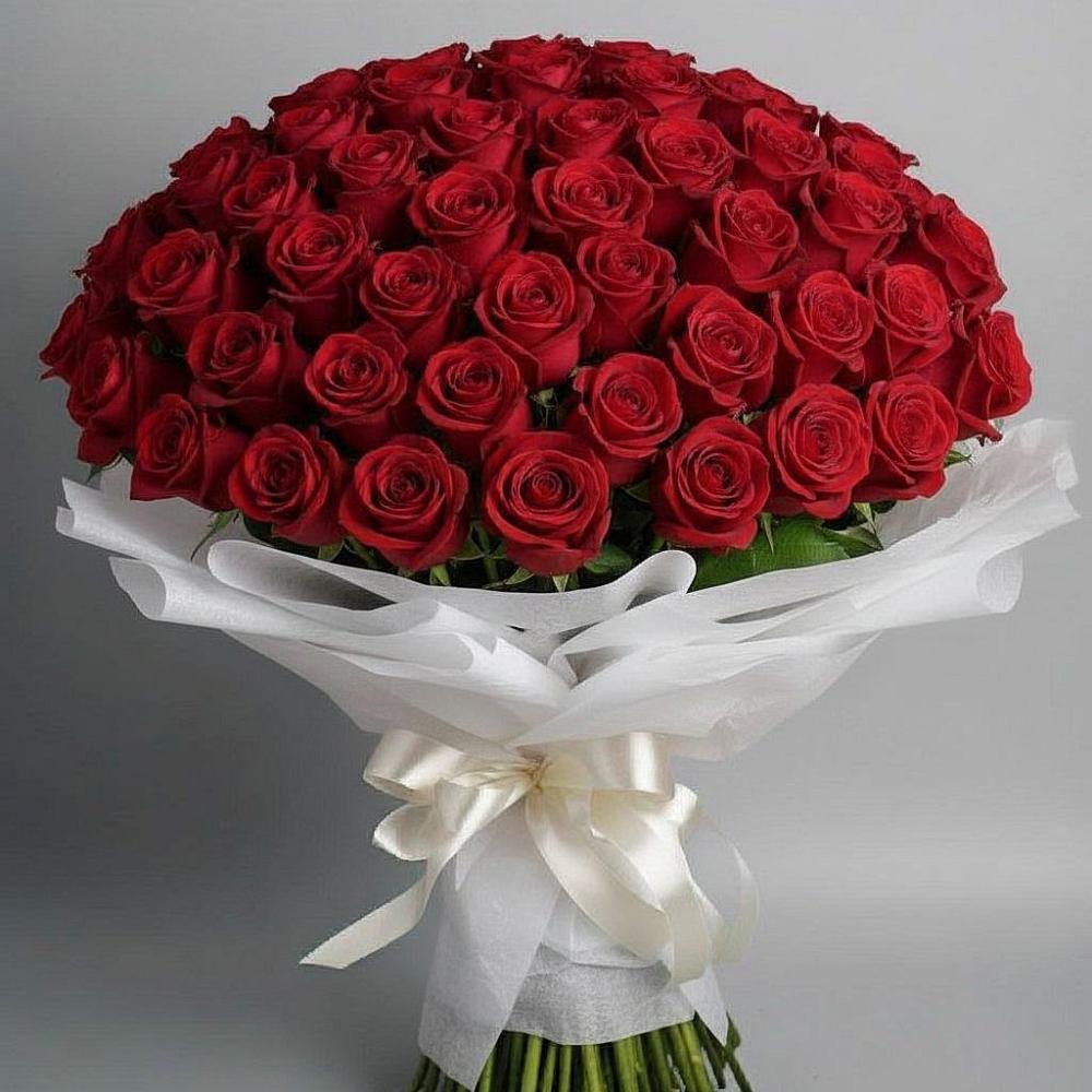 Букет 101 Красная роза Блэк Мэджик в Беляниново