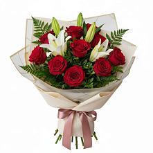Букет цветов из:  Лилии и Розы в Беляниново