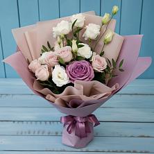 Букет цветов из:  Розы и Лизиантусы в Беляниново