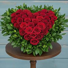 Цветочная композиция из Розы в виде сердца в Беляниново