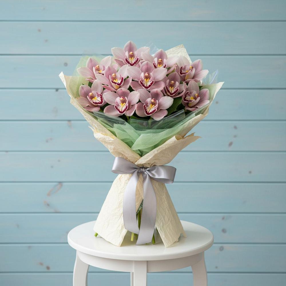 Букет цветов из: Орхидеи и Розы в Беляниново