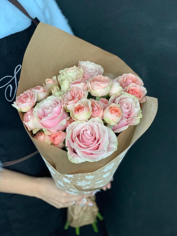 Букет цветов из: Хризантемы и Розы в Беляниново