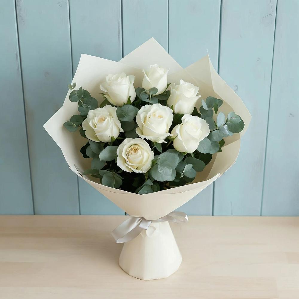 Букет Белые розы в Эвкалипте в Беляниново
