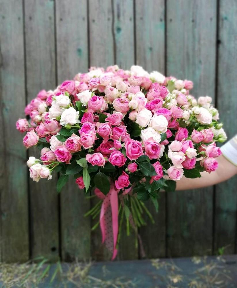 Букет Розовые кустовые розы Натали и Лав Лидия в Беляниново