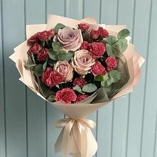 Букет цветов из:  Гвоздики и Розы в Беляниново