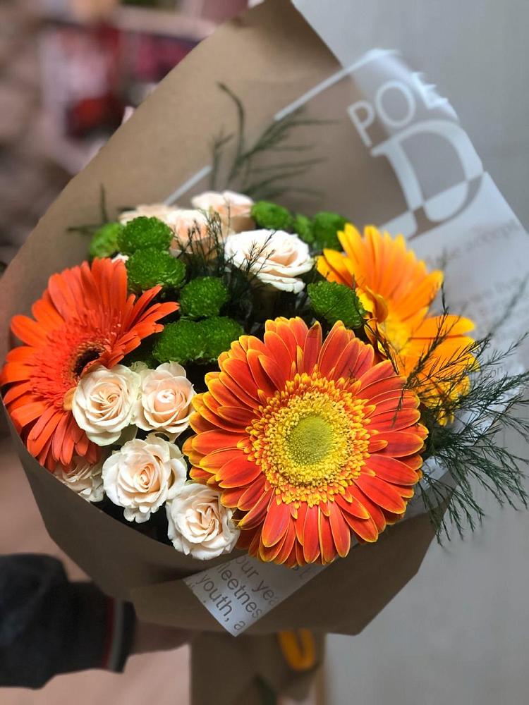 Букет цветов из: Герберы, Хризантемы и Розы в Беляниново