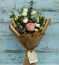 Букет цветов из:  Розы и Лизиантусы в Беляниново